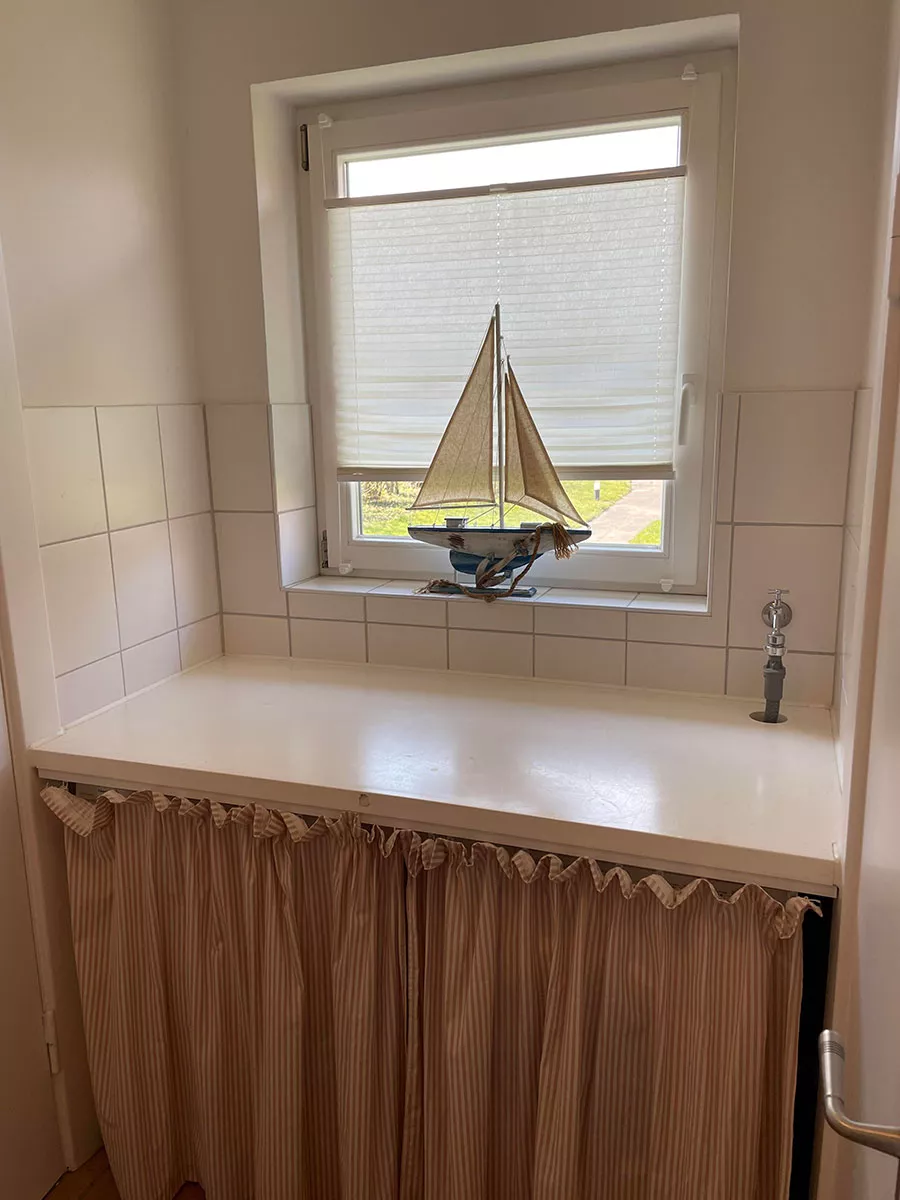 Ferienhaus Deichsonne – Bad im Erdgeschoss mit Wickeltisch Ferienhaus Deichsonne – Bad im Erdgeschoss mit Wickeltisch