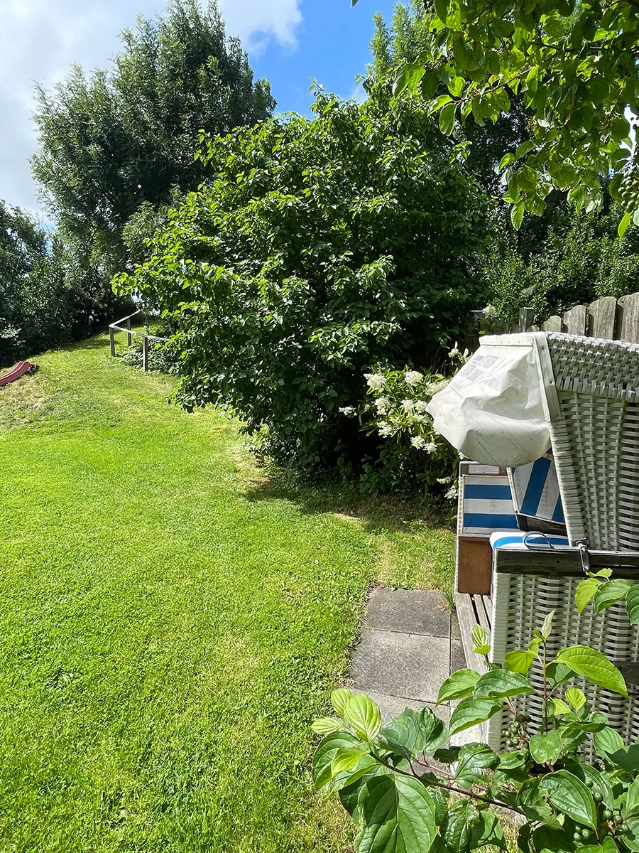 Ferienhaus Deichstern – Garten mit Strandkorb, Ferienhaus in der Natur Ferienhaus Deichstern – Garten mit Strandkorb, Ferienhaus in der Natur