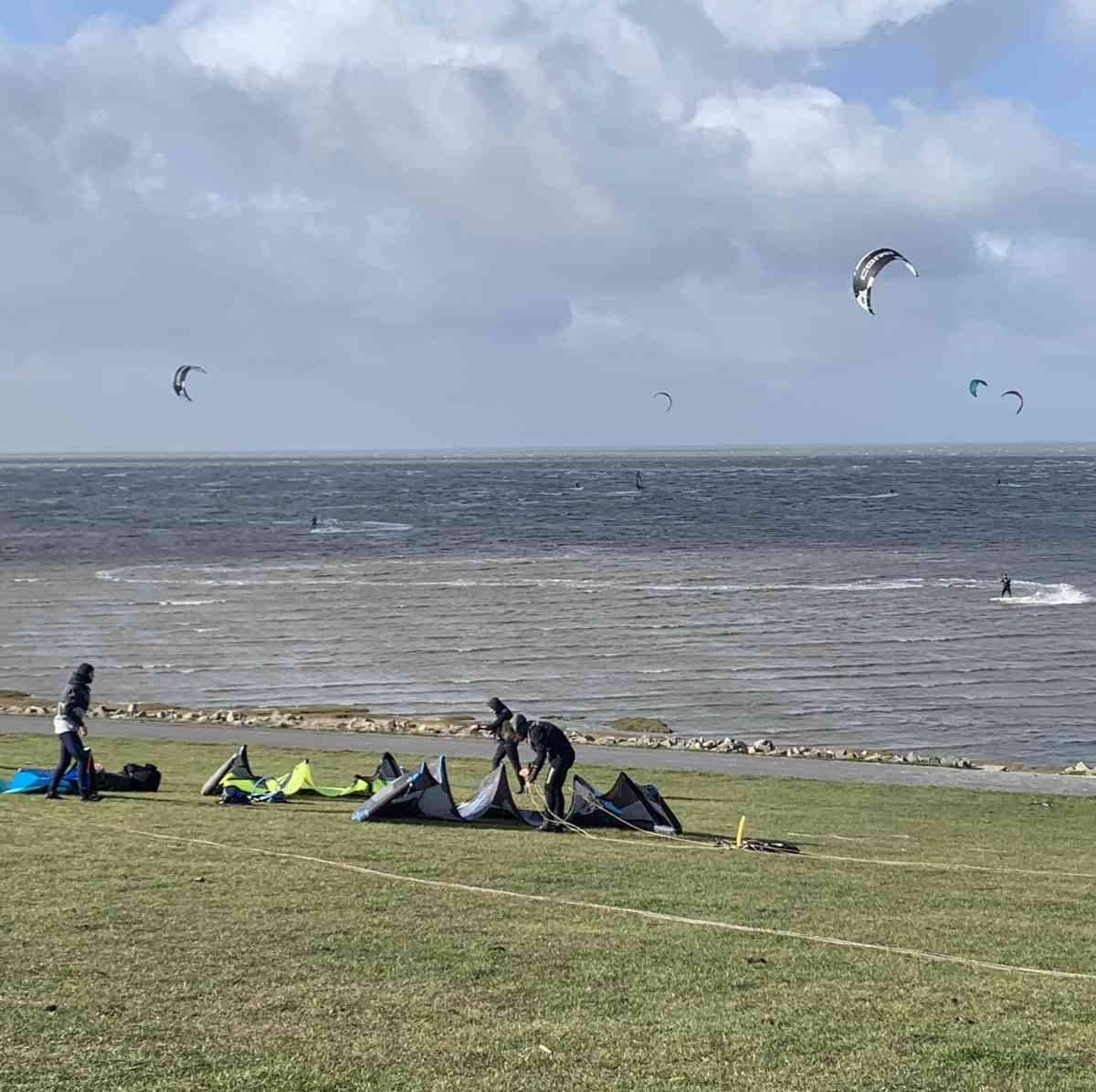 Kitesurfen an der Nordsee bei St. Peter-Ording auf Eiderstedt